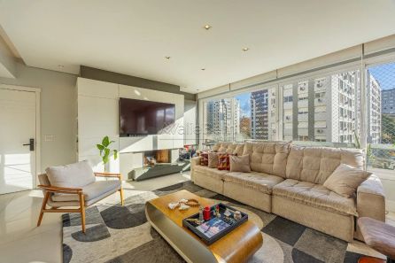 Apartamento com 3 Quartos para venda ou aluguel, 146m² no Rio Branco, Porto Alegre