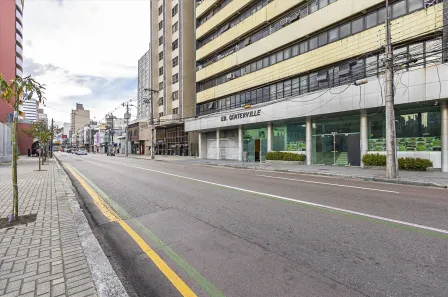 Conjunto Comercial / Sala à venda, 43m² no Centro, Curitiba
