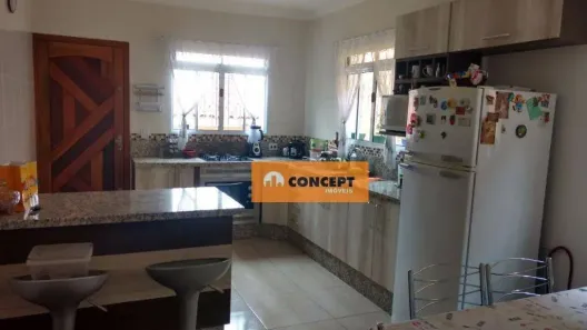 Sobrado com 3 Quartos à venda, 150m² no Centro, Poá