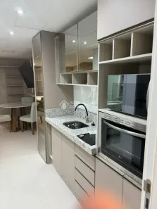 Kitnet com 1 Quarto para alugar, 31m² no Agronômica, Florianópolis