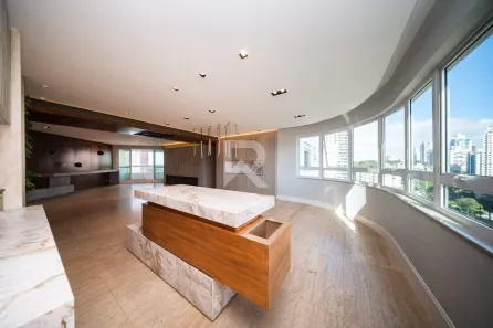 Apartamento com 3 Quartos à venda, 214m² no Mossunguê, Curitiba