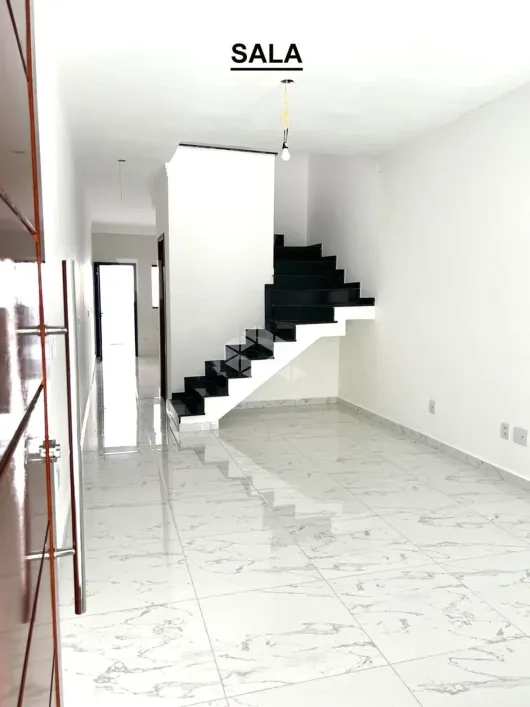 Foto do imóvel - Sobrado à venda com 3 quartos, 1 suíte, de 101 a 110 m², 2 a 3 banheiros e 2 a 3 vagas em