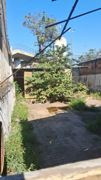 Foto do imóvel - Lote/Terreno para alugar com 200 m², 1 quarto, 1 banheiro