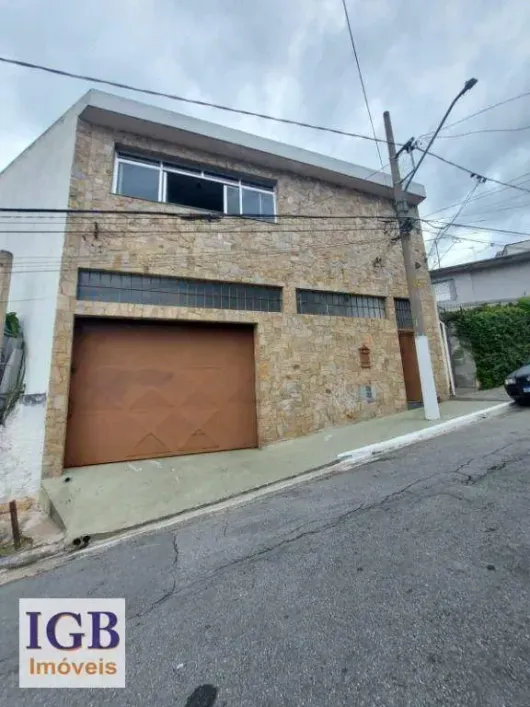 Foto do imóvel - Sobrado à venda com 3 quartos, 1 suíte, 331 m², 2 banheiros e 8 vagas na garagem em