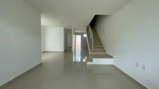 Sobrado com 4 Quartos à venda, 151m² no Centro, Eusébio