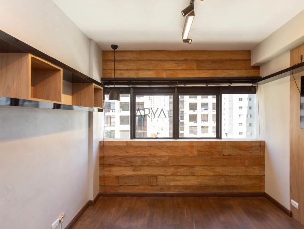 Sala comercial à venda no Batel ARYA1