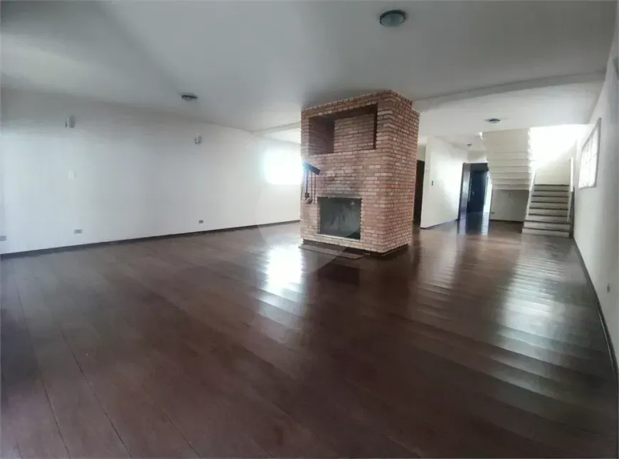 Foto do imóvel - Sobrado para alugar com 4 quartos, 2 suítes, 4 a 6 banheiros e 446 m² em