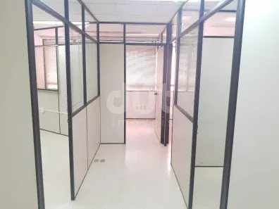 Conjunto Comercial / Sala com 5 Quartos à venda, 72m² no Centro, Campinas
