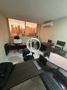 Loja / Salão / Ponto Comercial à venda, 45m² no Caminho das Árvores, Salvador