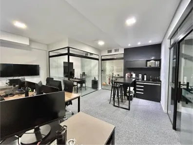 Conjunto Comercial / Sala à venda, 39m² no Bom Retiro, Joinville