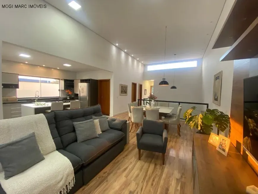 Foto do imóvel - Casa de condomínio para alugar com 4 quartos, 2 suítes, 310 m², 3 banheiros e 4 vagas na.