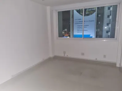 Conjunto Comercial / Sala à venda, 27m² no Centro, Niterói