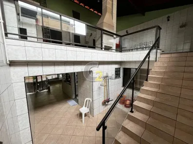 Sobrado com 5 Quartos à venda, 280m² no Vila Yolanda, Osasco