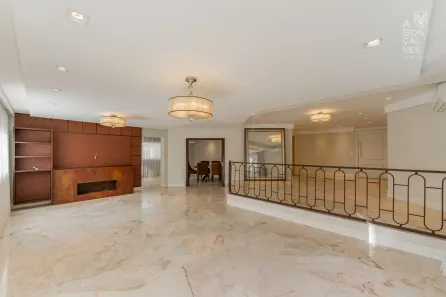 Apartamento com 5 Quartos à venda, 442m² no Água Verde, Curitiba