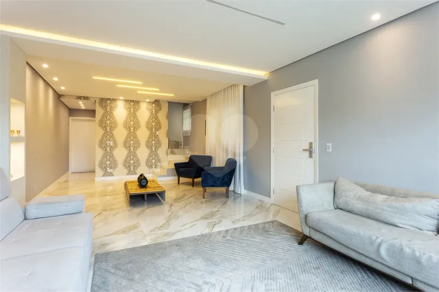 Foto do imóvel - Sobrado para comprar com 296 m², 3 quartos, 5 banheiros, 6 vagas