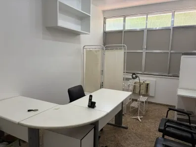 Loja / Salão / Ponto Comercial com 1 Quarto à venda, 32m² no Catete, Rio de Janeiro