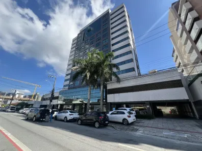 Conjunto Comercial / Sala com 1 Quarto à venda, 25m² no Trindade, Florianópolis