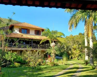 Casa com 4 Quartos à venda, 300m² no Samambaia, Petrópolis