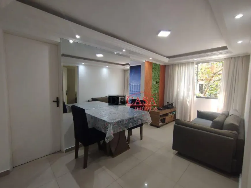 Foto do imóvel - Apartamento à venda com 3 quartos, 1 banheiro e condomínio com churrasqueira em