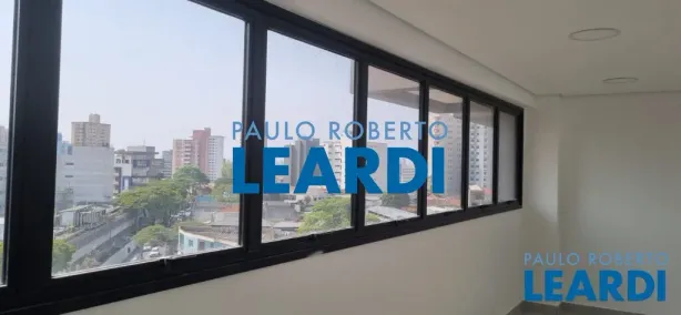 Conjunto Comercial / Sala para venda ou aluguel, 37m² no Vila Assunção, Santo André