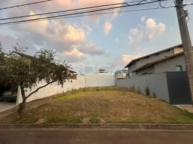 Terreno / Lote / Condomínio à venda, 302m² no Loteamento Habitacional São Carlos 1, São Carlos
