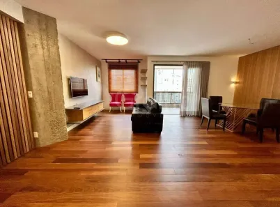 Apartamento com 3 Quartos à venda, 135m² no Centro, Florianópolis