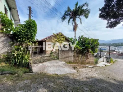 Casa com 2 Quartos para alugar, 54m² no Potecas, São José