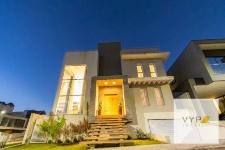 Casa de Condomínio com 4 Quartos à venda, 490m² no Uberaba, Curitiba