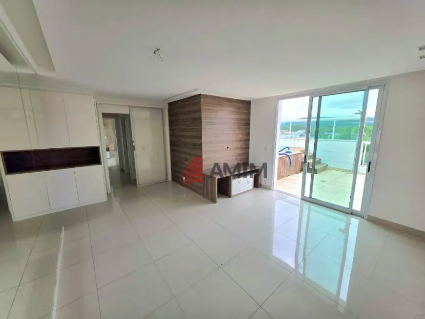 Foto do imóvel - Cobertura à venda com 3 quartos, 2 suítes, 176 m², 3 banheiros e 2 vagas na garagem em