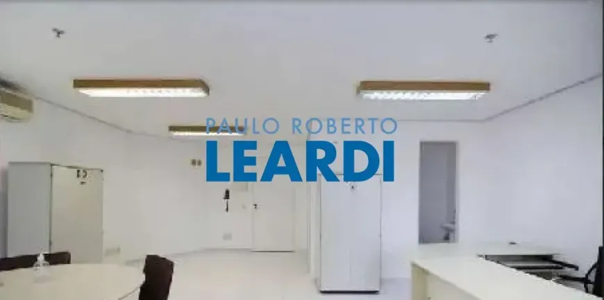 Foto do imóvel - Ponto comercial/Loja/Box à venda com 1 quarto, 2 banheiros, 1 vaga na garagem e aceita animais.