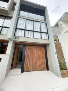 Casa com 3 Quartos à venda, 236m² no Centro, Florianópolis