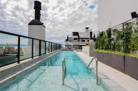 Apartamento com 2 Quartos à venda, 70m² no Centro, Florianópolis
