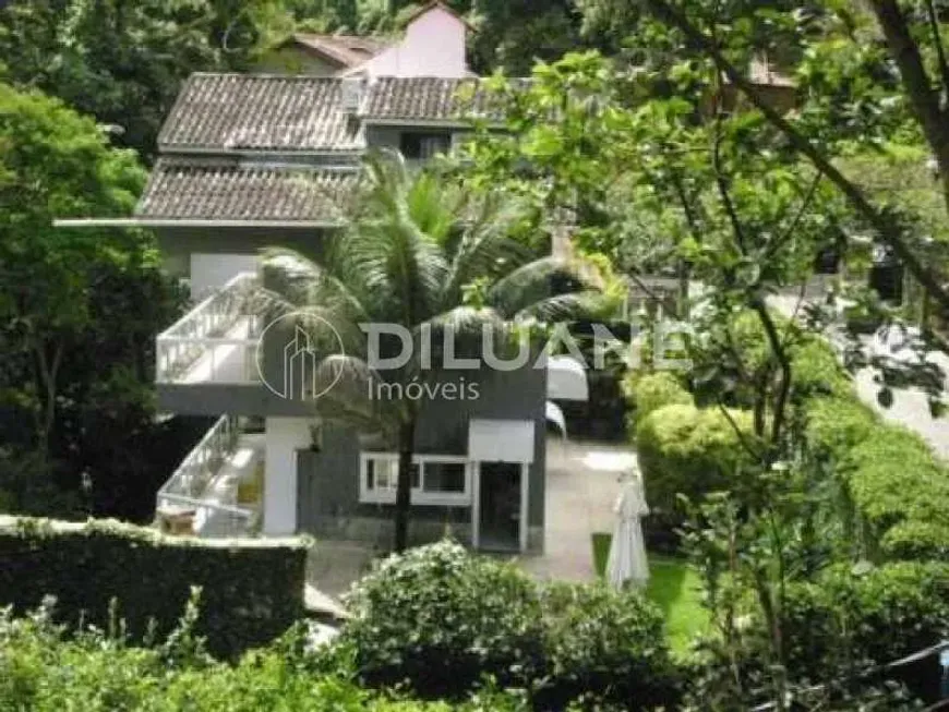 Foto do imóvel - Casa para alugar com 6 quartos, 7 banheiros, 2 vagas na garagem e mobiliado em