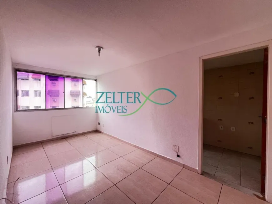 Foto do imóvel - Apartamento à venda com 2 quartos, 1 banheiro, 1 vaga na garagem e condomínio com piscina e.