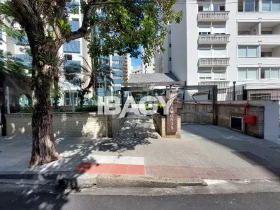 Apartamento com 3 Quartos para alugar, 132m² no Centro, Florianópolis