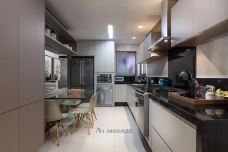 Apartamento com 3 Quartos à venda, 176m² no Zona 07, Maringá