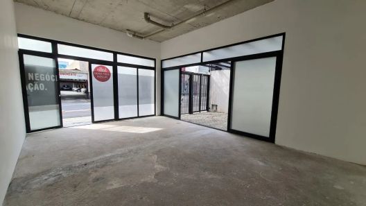 Loja / Salão / Ponto Comercial à venda, 93m² no Bom Retiro, São Paulo