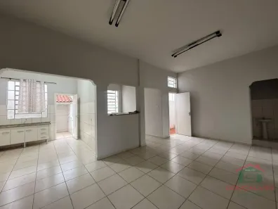 Casa com 3 Quartos para alugar, 104m² no Centro, Capivari