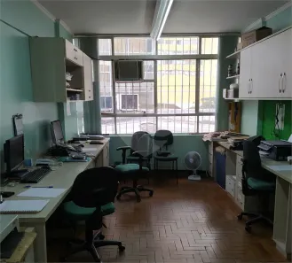Conjunto Comercial / Sala à venda, 31m² no Santa Efigênia, São Paulo