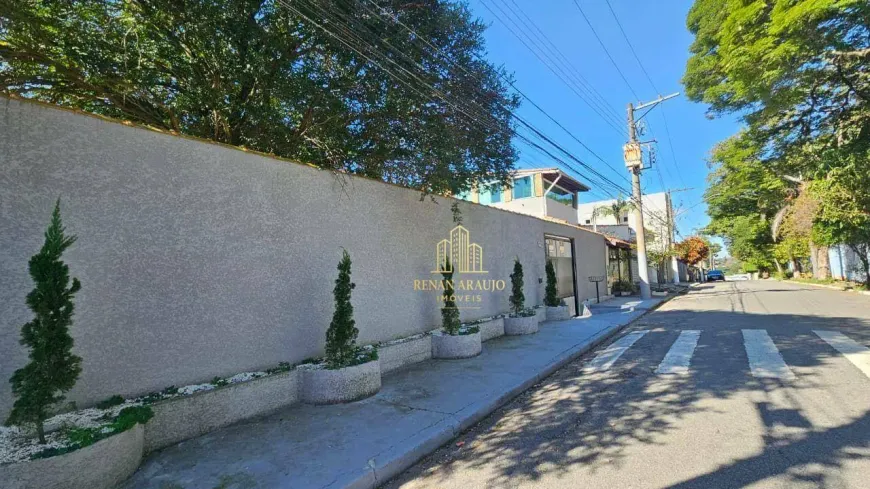 Foto do imóvel - Casa para alugar com 460 m², 3 quartos, 6 banheiros, 10 vagas
