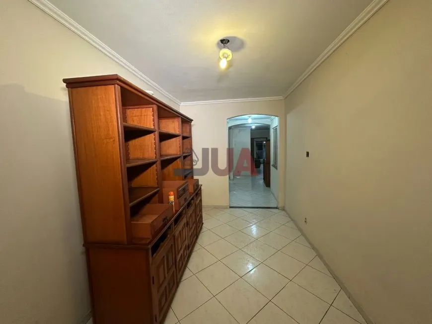 Foto do imóvel - Casa para alugar com 192 m², 3 quartos, 2 banheiros, 2 vagas