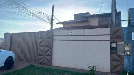 Casa com 2 Quartos à venda, 93m² no Centro, Rolim de Moura