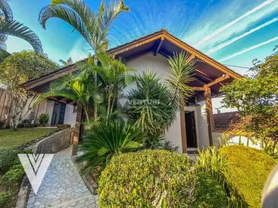 Casa com 4 Quartos à venda, 240m² no Água Verde, Blumenau