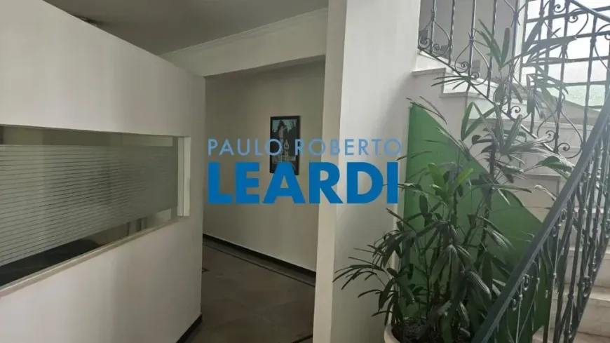Foto do imóvel - Casa para alugar com 3 quartos, 3 suítes, 287 m², 5 banheiros e 4 vagas, próximo ao Metrô Faria.