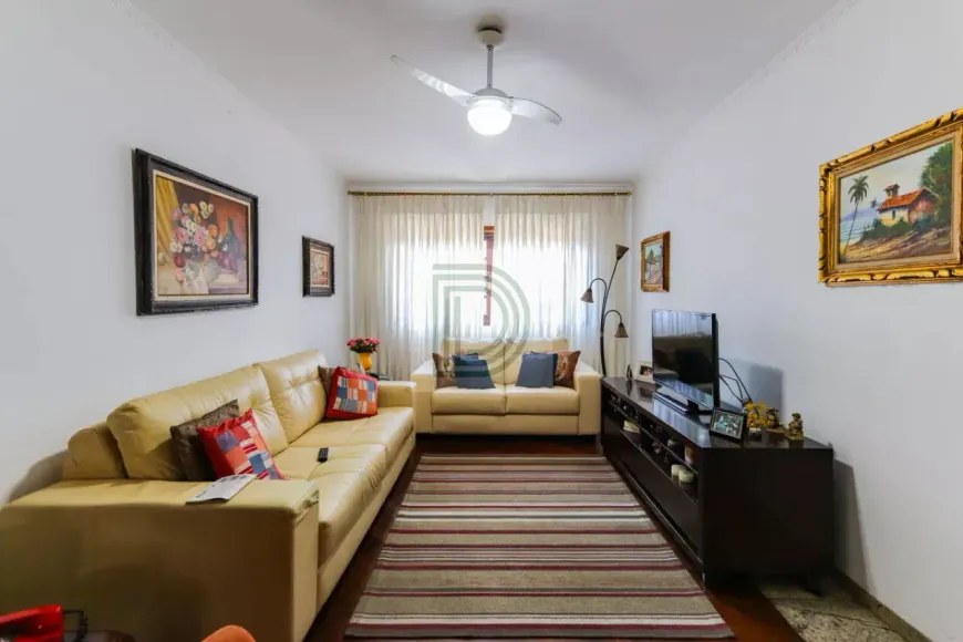 Foto do imóvel - Sobrado à venda com 3 quartos, 3 suítes, 165 m², 5 banheiros e 5 vagas em