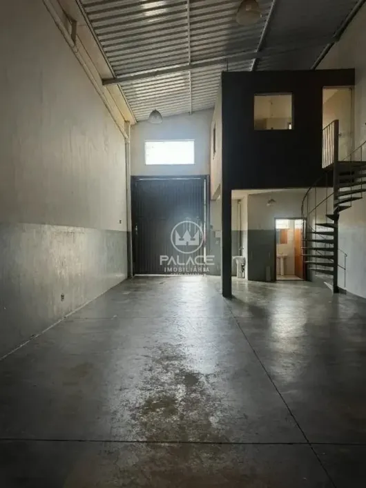 Foto do imóvel - Imóvel comercial para alugar com 170 m², 1 quarto, 2 banheiros, 2 vagas