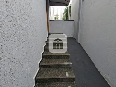 Sobrado com 3 Quartos para alugar, 300m² no Tabajaras, Uberlândia