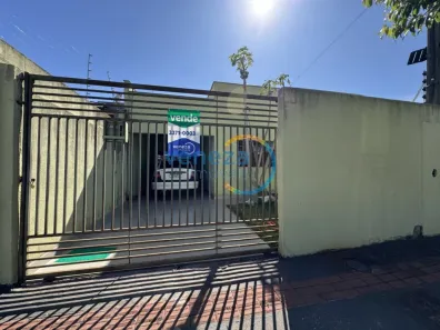 Casa com 2 Quartos à venda, 88m² no Parque Maracanã, Cambé