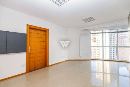 Conjunto Comercial / Sala à venda, 48m² no Centro, Curitiba