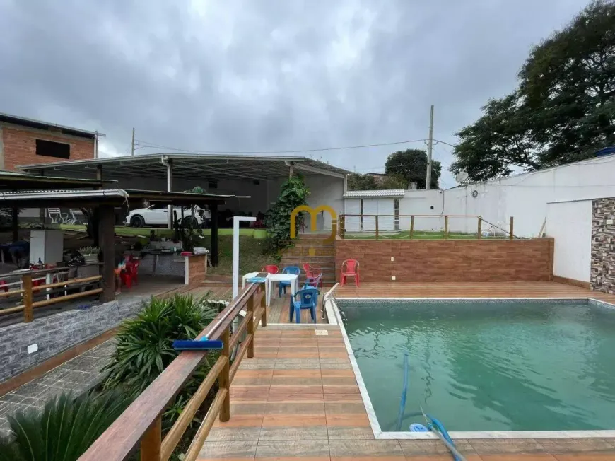 Foto do imóvel - Casa para alugar com 5 quartos, sendo 1 suíte, perto da Estação Paciência, aceita animais e.